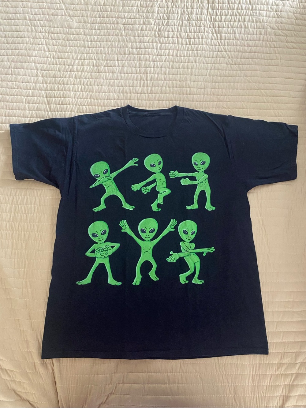 Aliens/Extra Terrestrial T-shirt